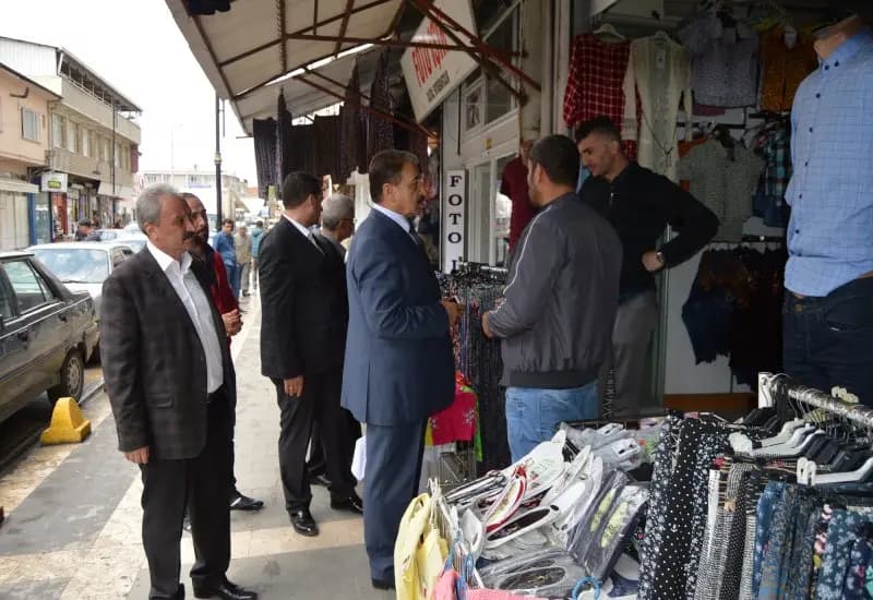Yağmurdan Etkilenen Esnaflara Ziyaret (7)