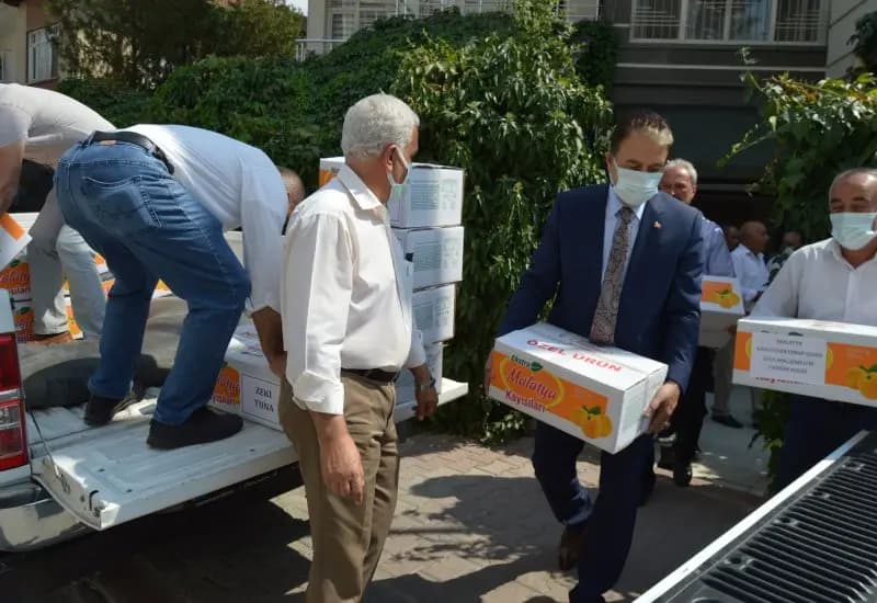Malatya esnaf camiasından sel bölgesine yardım (1)