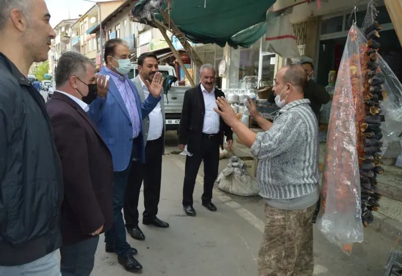Keskin; “Siyasiler; esnafın kredi, çek, senet ve borçlarını sorsun” (9)