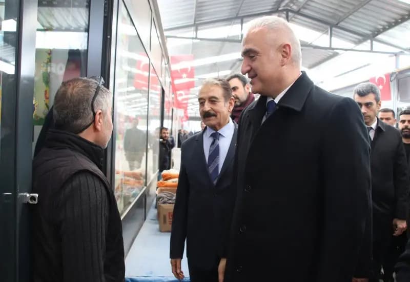 Bakan Ersoy, esnafların sorunlarını dinledi (2)