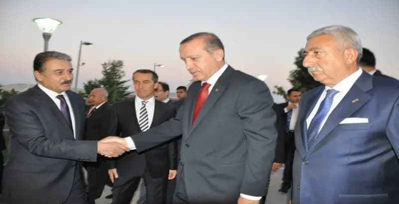 “ BAŞBAKANIMIZIN AHİLİK SİSTEMİNE SAHİP ÇIKMASI ESNAF CAMİASINI MUTLU ETMİŞTİR”