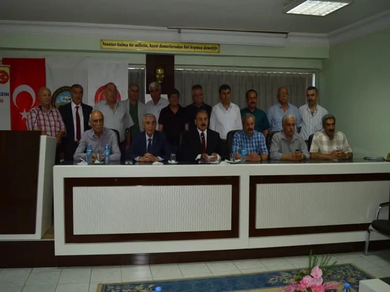 Milletvekilleri de Maaşlarını Bağışlasın
